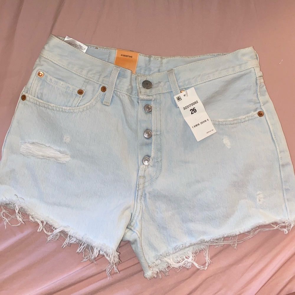 Levi shorts 501 NWT